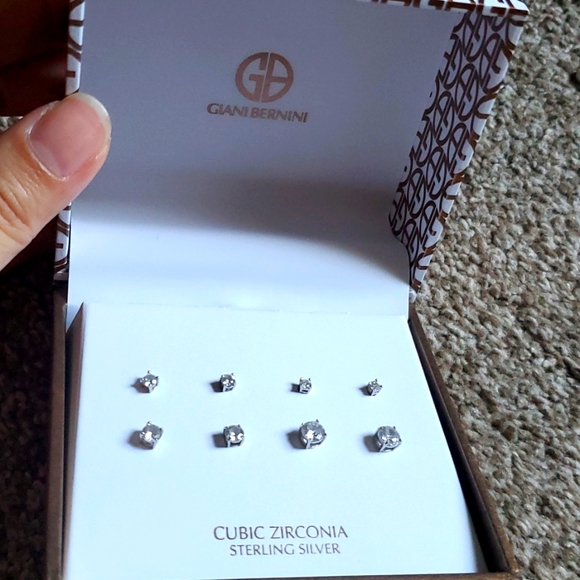 Giani Bernini earring stud set